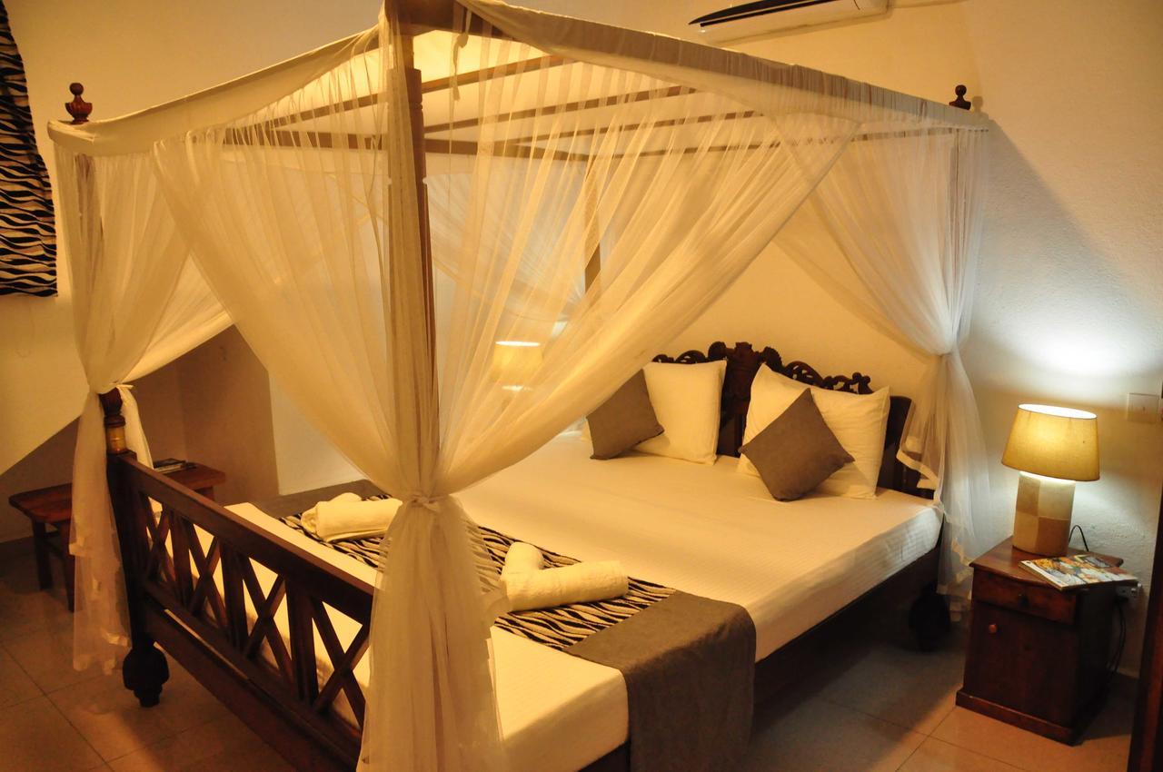 El Corazon De Hikkaduwa Bed & Breakfast Exterior photo