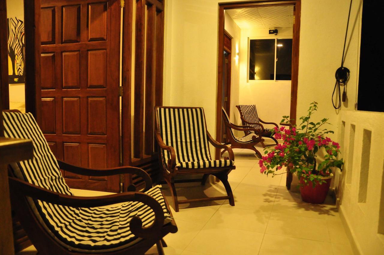 El Corazon De Hikkaduwa Bed & Breakfast Exterior photo