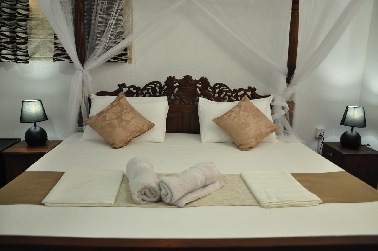 El Corazon De Hikkaduwa Bed & Breakfast Exterior photo