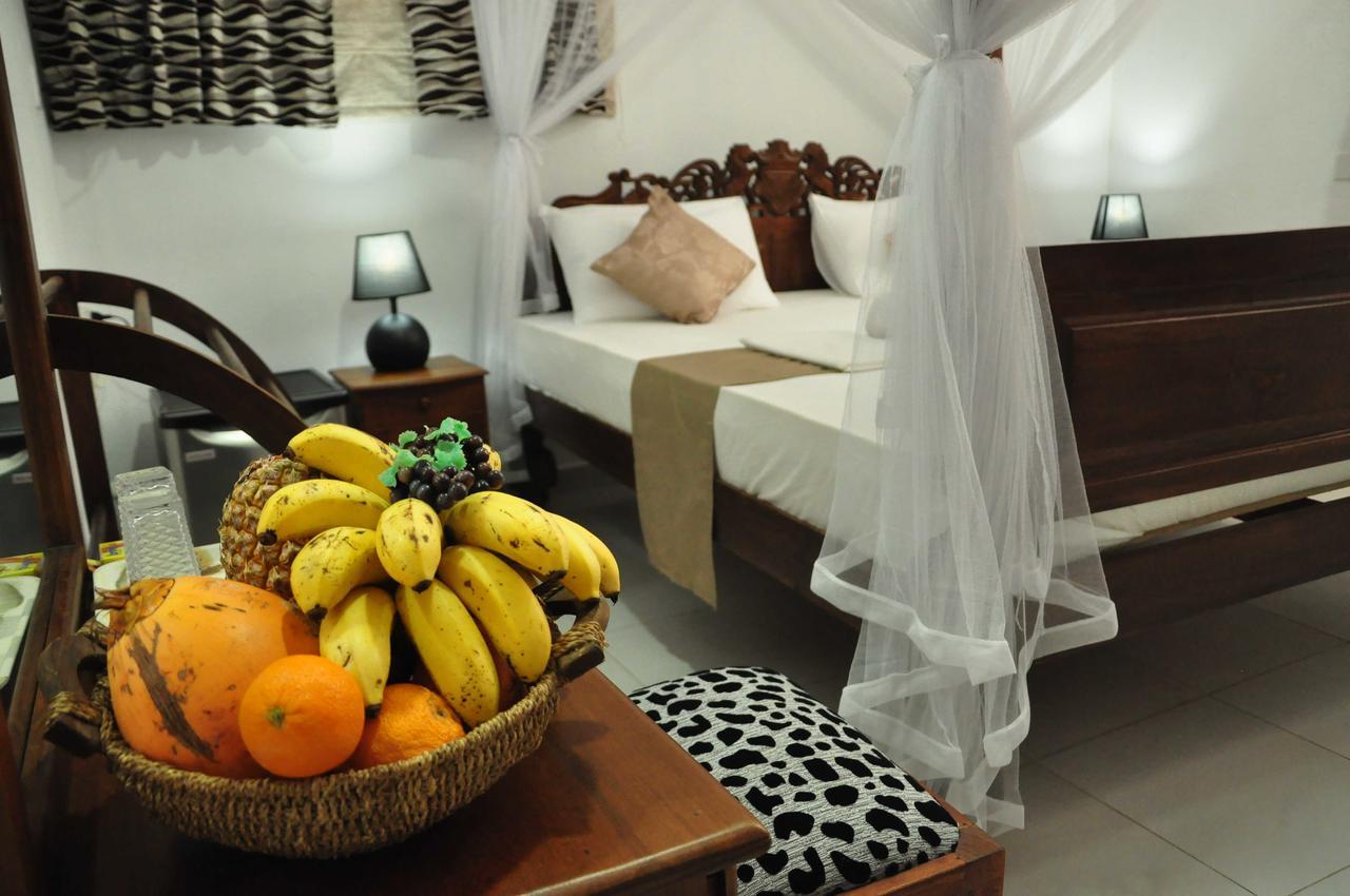 El Corazon De Hikkaduwa Bed & Breakfast Exterior photo