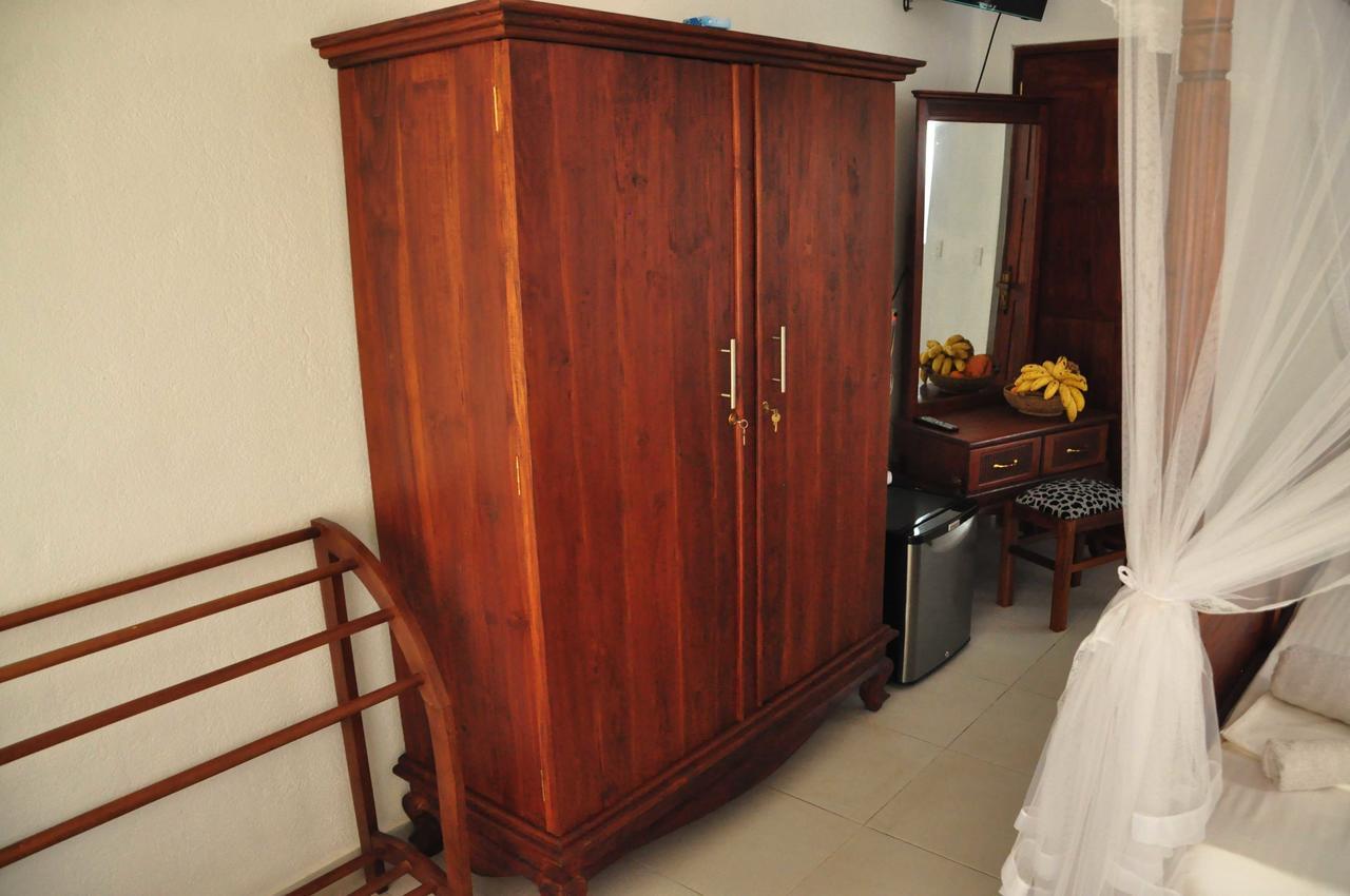 El Corazon De Hikkaduwa Bed & Breakfast Exterior photo